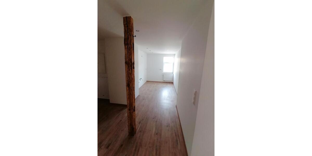 Dachgeschoßwohnung Sonneberg - 2 Zimmer, 62 m&sup2;, 590&euro; | Angebot:25976122