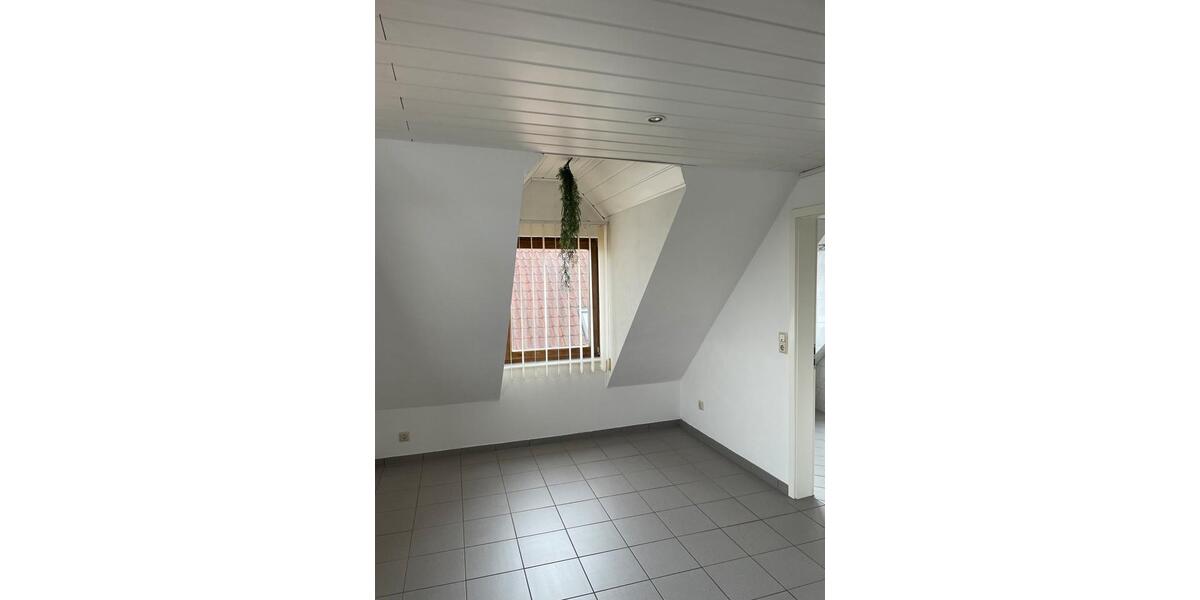 Erdgeschoßwohnung Rosbach vor der Höhe - 1 Zimmer, 40 m&sup2;, 600&euro; | Angebot:26120543