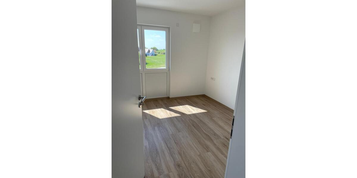 Dachgeschoßwohnung Bad Windsheim - 3 Zimmer, 73 m&sup2;, 850&euro; | Angebot:26296551