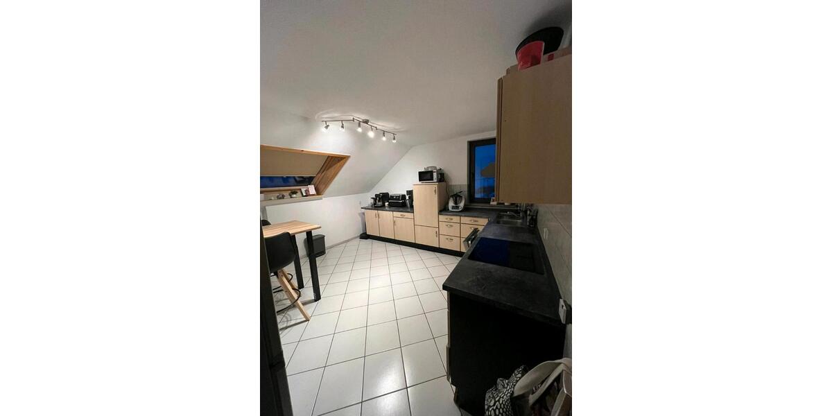 Dachgeschoßwohnung Schauenburg - 3 Zimmer, 98 m&sup2;, 600&euro; | Angebot:24846661