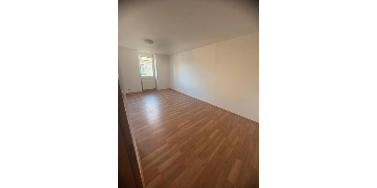 Helle 2-Zimmer-Wohnung mit Terrasse 2 zimmer