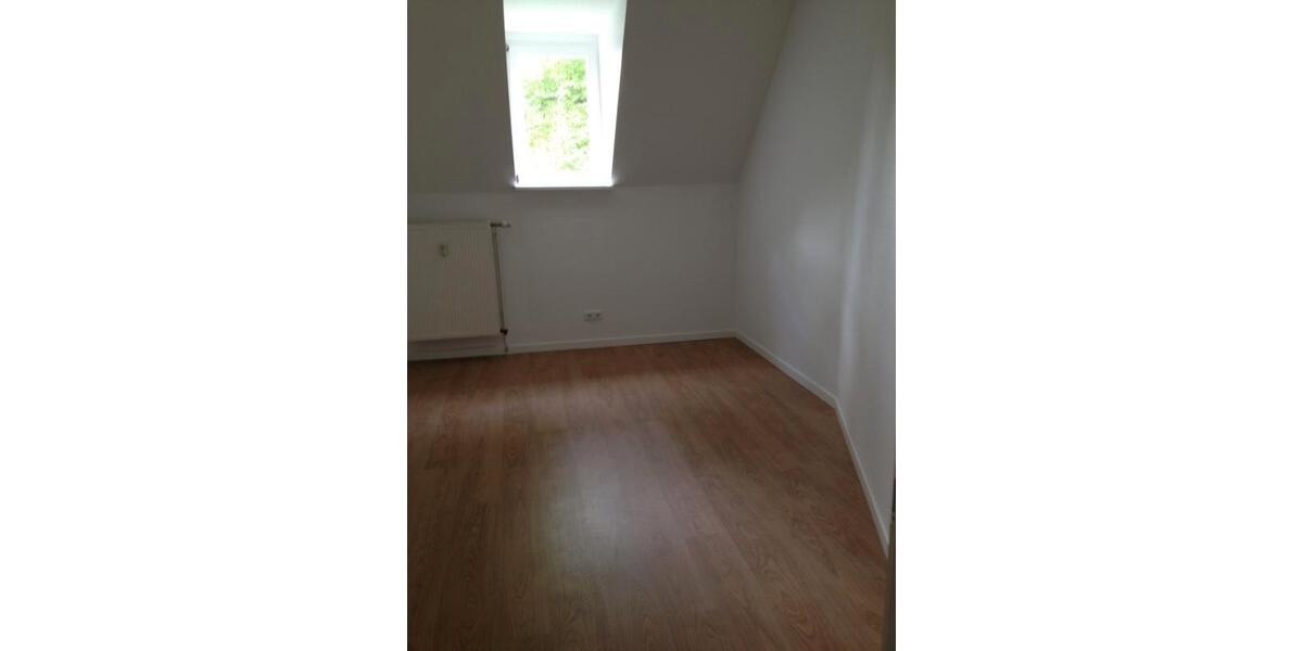 Dachgeschoßwohnung Bad Berleburg - 4 Zimmer, 104 m&sup2;, 750&euro; | Angebot:26676699