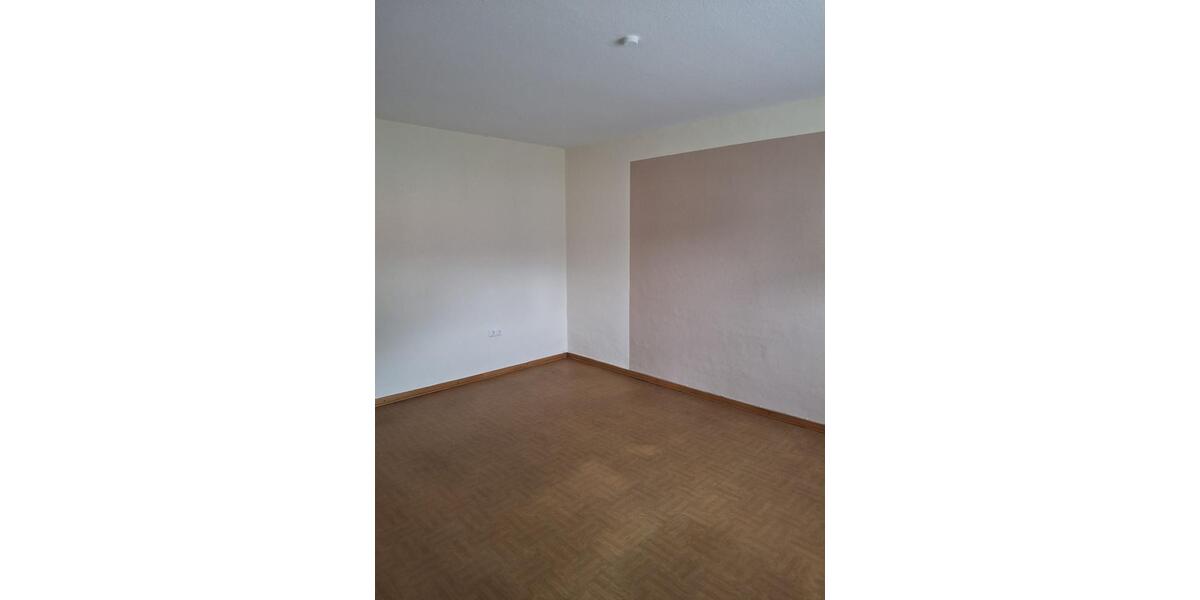 3 Zimmer Wohnung, Garage, Garten, Terasse, HR Holzhausen 3 zimmer