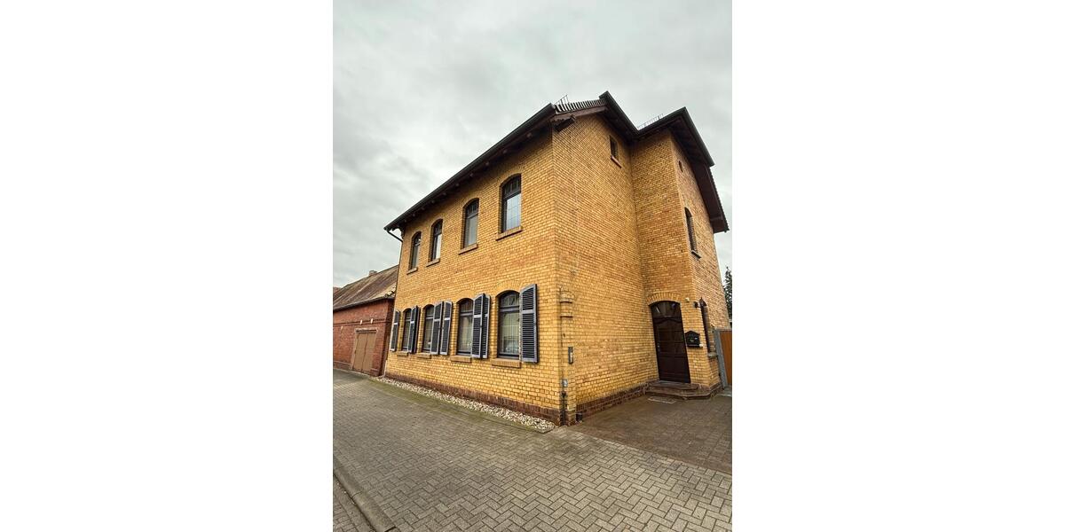 Einfamilienhaus Delitzsch - 5 Zimmer, 190 m&sup2;, 1.900&euro; | Angebot:25293807