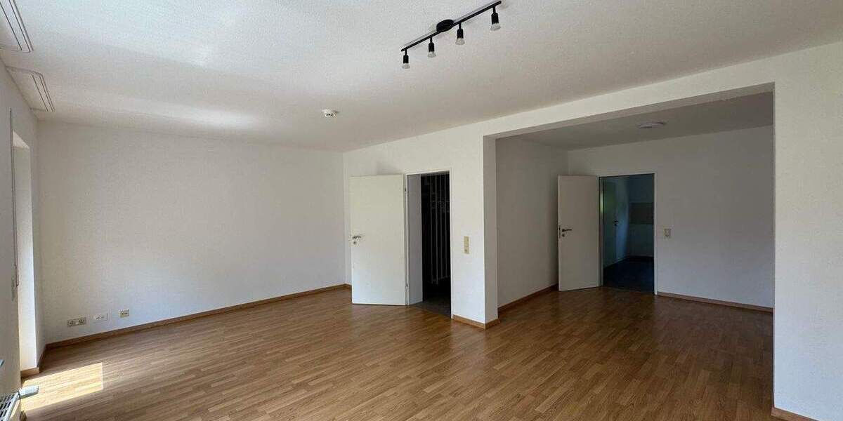 Reihenmittelhaus Binsfeld - 4 Zimmer, 122 m&sup2;, 979&euro; | Angebot:25693097