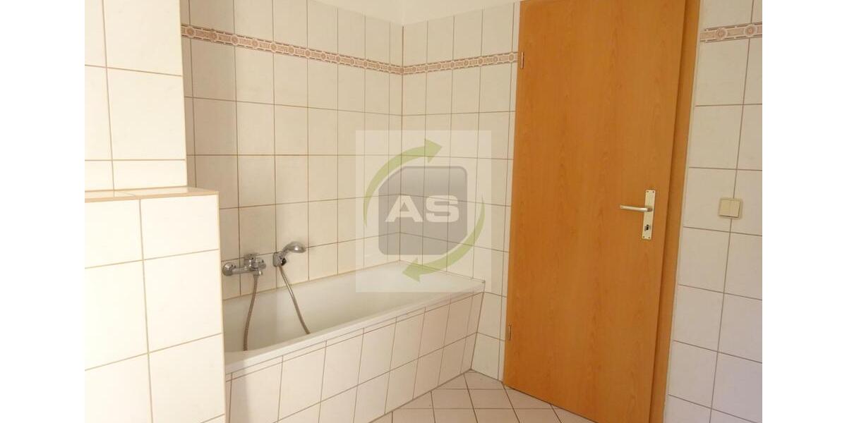 Dachgeschoßwohnung Zwickau - 1 Zimmer, 38 m&sup2;, 200&euro; | Angebot:25267482