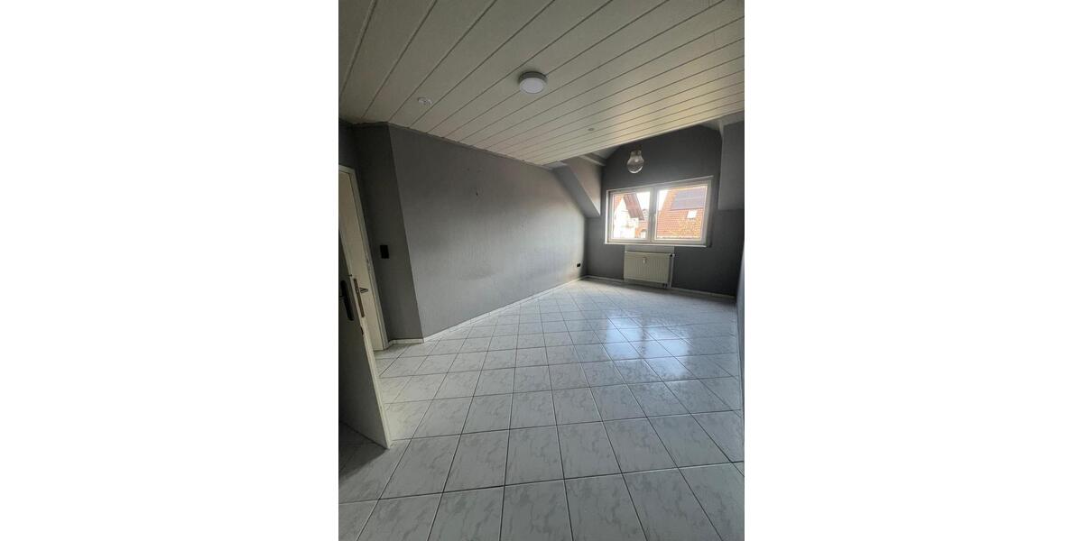 Etagenwohnung Friedberg (Hessen) - 4 Zimmer, 120 m&sup2;, 1.250&euro; | Angebot:26550219
