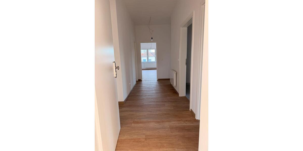 Etagenwohnung Rostock Groß-Klein - 3 Zimmer, 83 m&sup2;, 1.200&euro; | Angebot:25319262