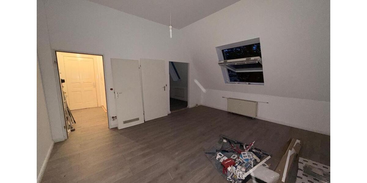 Dachgeschoßwohnung Berlin Friedrichshain-Kreuzberg - 1 Zimmer, 30 m&sup2;, 850&euro; | Angebot:26645858