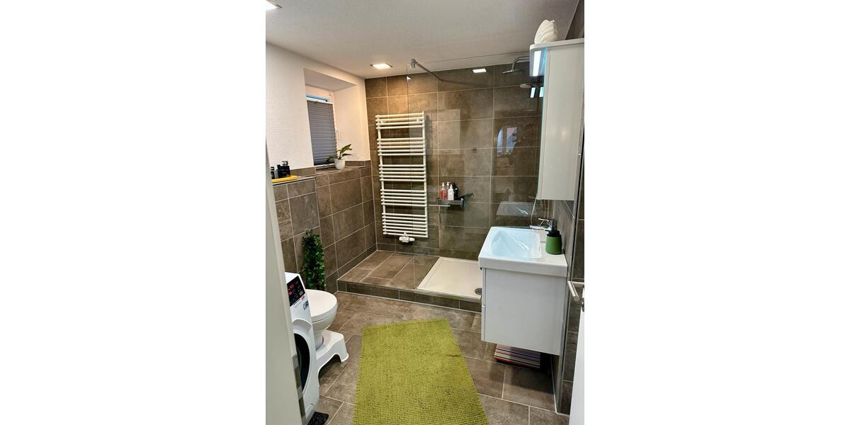 Haus zu vermieten zwei Wohnungen in DHH 6 zimmer