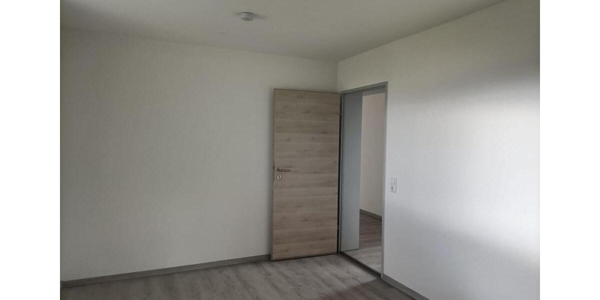 Dachgeschoßwohnung Rehau - 4 Zimmer, 92 m&sup2;, 732&euro; | Angebot:24793109