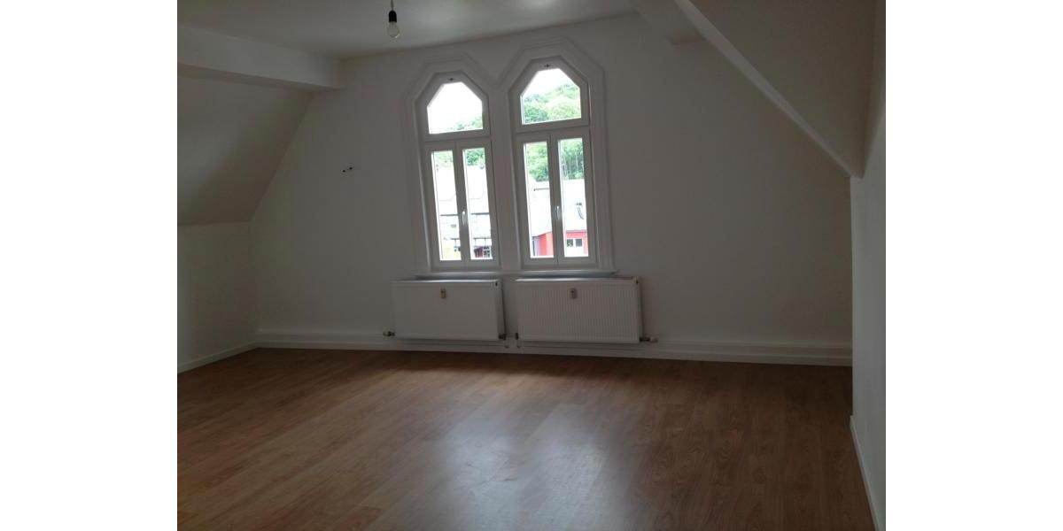 Dachgeschoßwohnung Bad Berleburg - 4 Zimmer, 104 m&sup2;, 750&euro; | Angebot:26676699