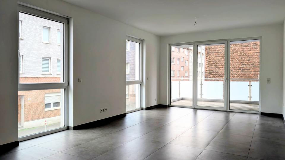 Etagenwohnung Duisburg Duisburg-Mitte - 2 Zimmer, 83 m&sup2;, 1.000&euro; | Angebot:25648648
