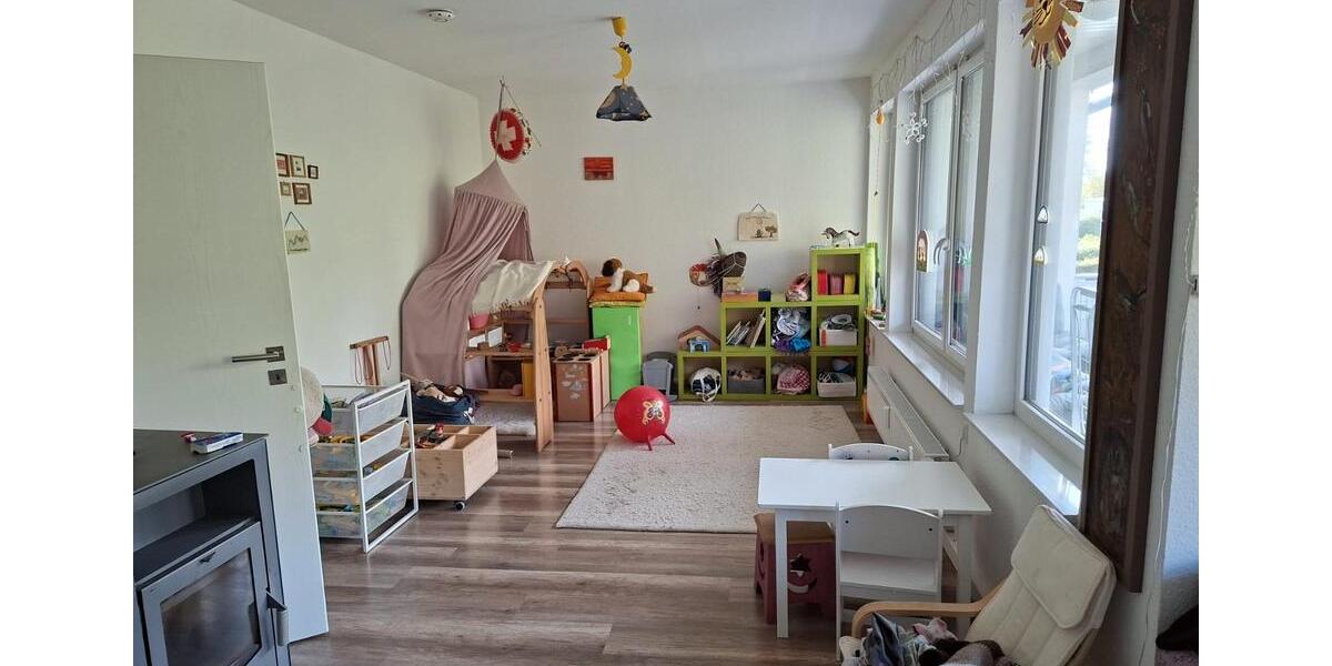 Etagenwohnung Bovenden - 3 Zimmer, 90 m&sup2;, 900&euro; | Angebot:26422308