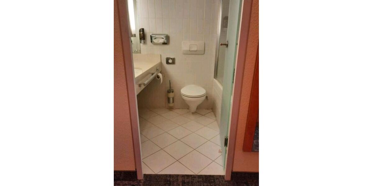 Etagenwohnung Frankfurt am Main Bockenheim - 1 Zimmer, 25 m&sup2;, 950&euro; | Angebot:27622057