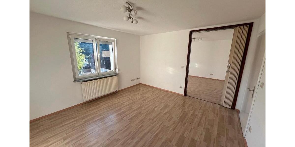Erdgeschoßwohnung Albstadt Gemarkung Onstmettingen - 3 Zimmer, 65 m&sup2;, 650&euro; | Angebot:26368772