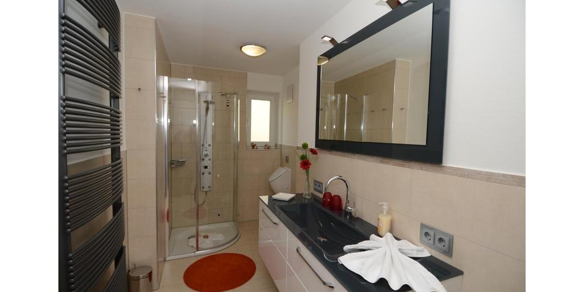 Doppelhaushälfte Sellin - 5 Zimmer, 107 m&sup2;, 1.850&euro; | Angebot:26249464