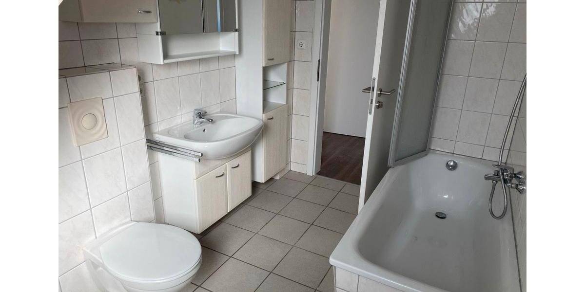 Dachgeschoßwohnung Stadthagen - 2 Zimmer, 70 m&sup2;, 950&euro; | Angebot:26626079