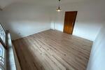 Dachgeschoßwohnung Marpingen - 3 Zimmer, 90 m&sup2;, 730&euro; | Angebot:26021107