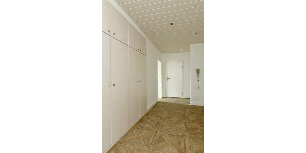 Etagenwohnung Neusitz - 3 Zimmer, 105 m&sup2;, 950&euro; | Angebot:25824676