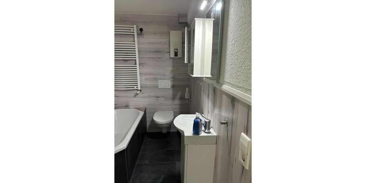 Etagenwohnung Blumberg - 4 Zimmer, 110 m&sup2;, 1.200&euro; | Angebot:26503218