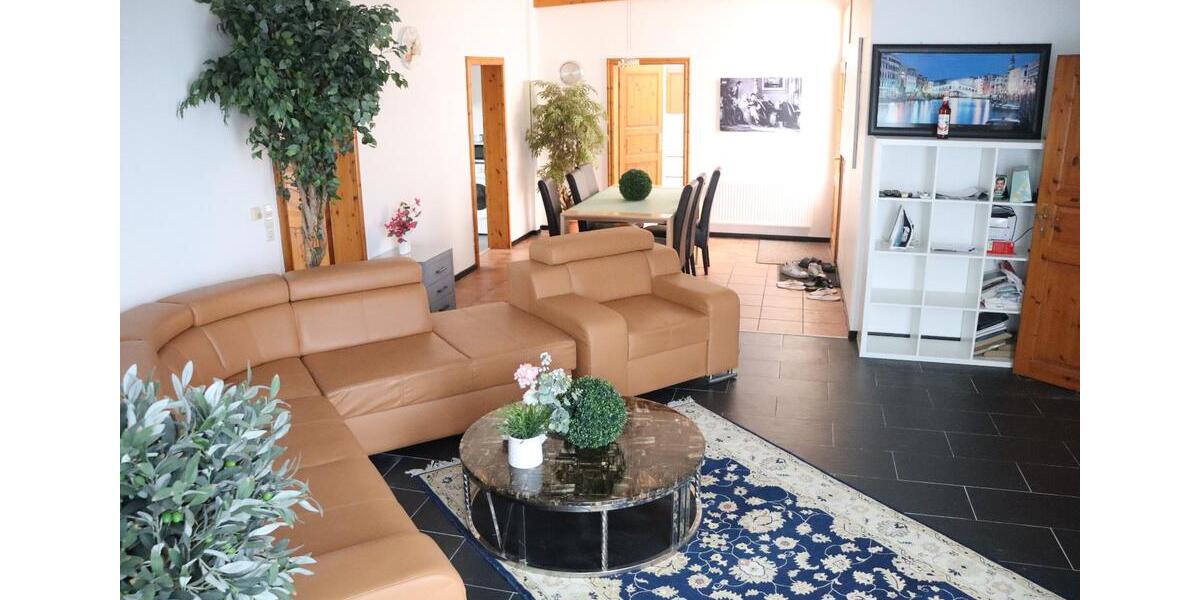 Etagenwohnung Hannover Vahrenwald-List - 4 Zimmer, 129 m&sup2;, 600&euro; | Angebot:25919880