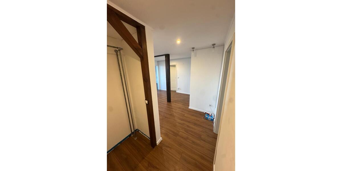 Dachgeschoßwohnung Wolfsburg Alt-Wolfsburg - 3 Zimmer, 65 m&sup2;, 700&euro; | Angebot:26606682