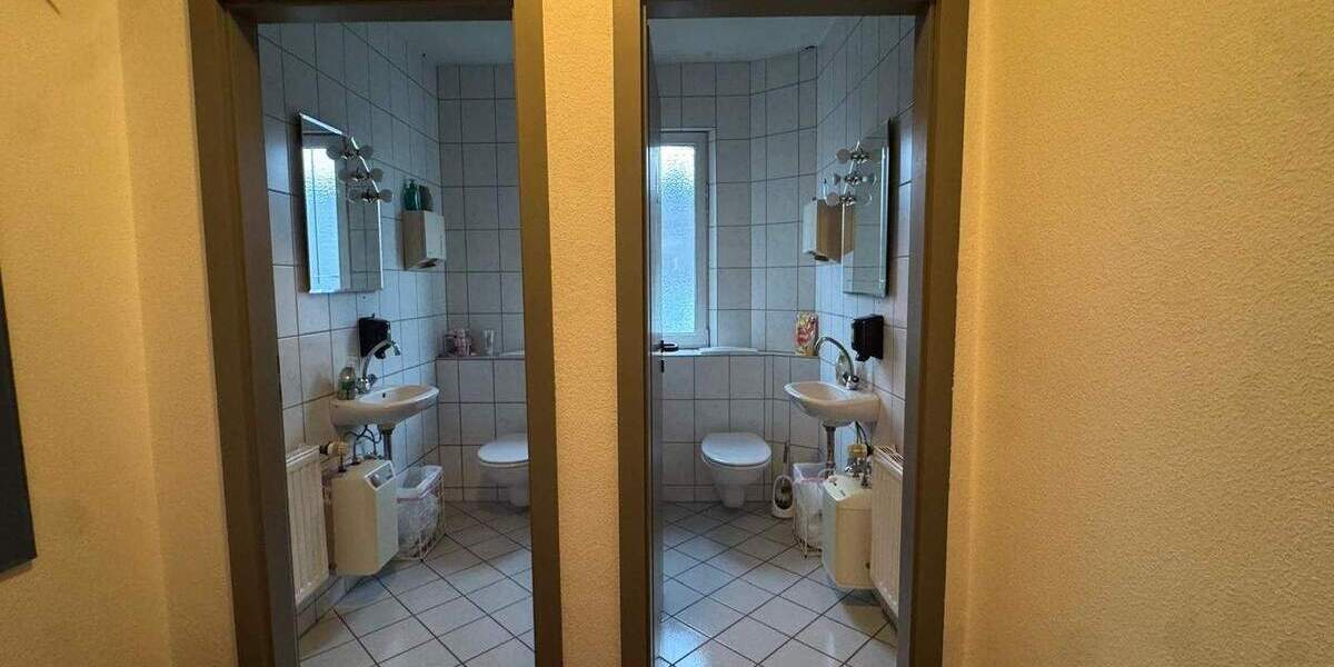 Gewerbeobjekt Bindlach - 8 Zimmer, 265 m&sup2;, 1.500&euro; | Angebot:24027413