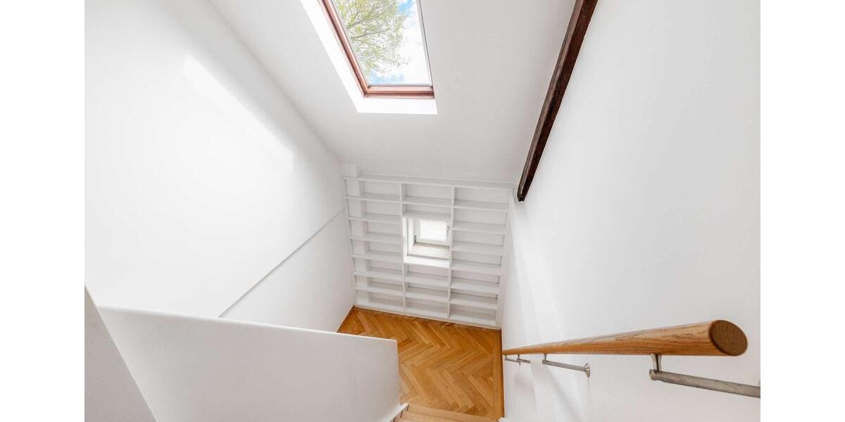 Charmantes Jugendstil-Stadthaus mit 6 Zimmern in märchenhafter Villenlage (befristet bis August 2026) 6.5 zimmer