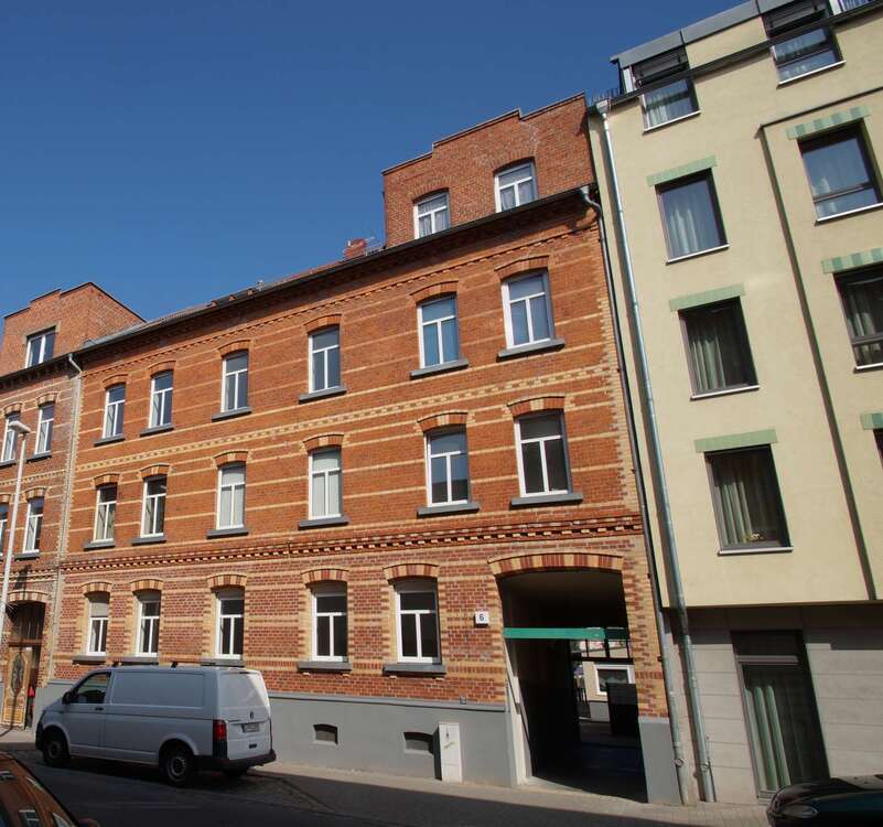 kleine 4-Zi-Whg mit BALKON- Laminat, separate Küche, Wanne+Dusche 4 zimmer