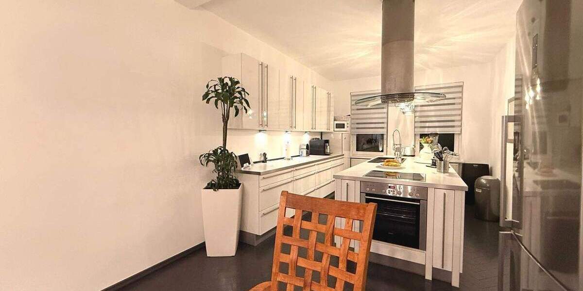 Etagenwohnung Hanau Lamboy - 3 Zimmer, 124 m&sup2;, 1.600&euro; | Angebot:24876555