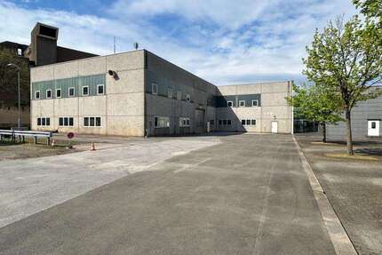 Halle in Remscheid 8.563 € 1500 m² zimmer