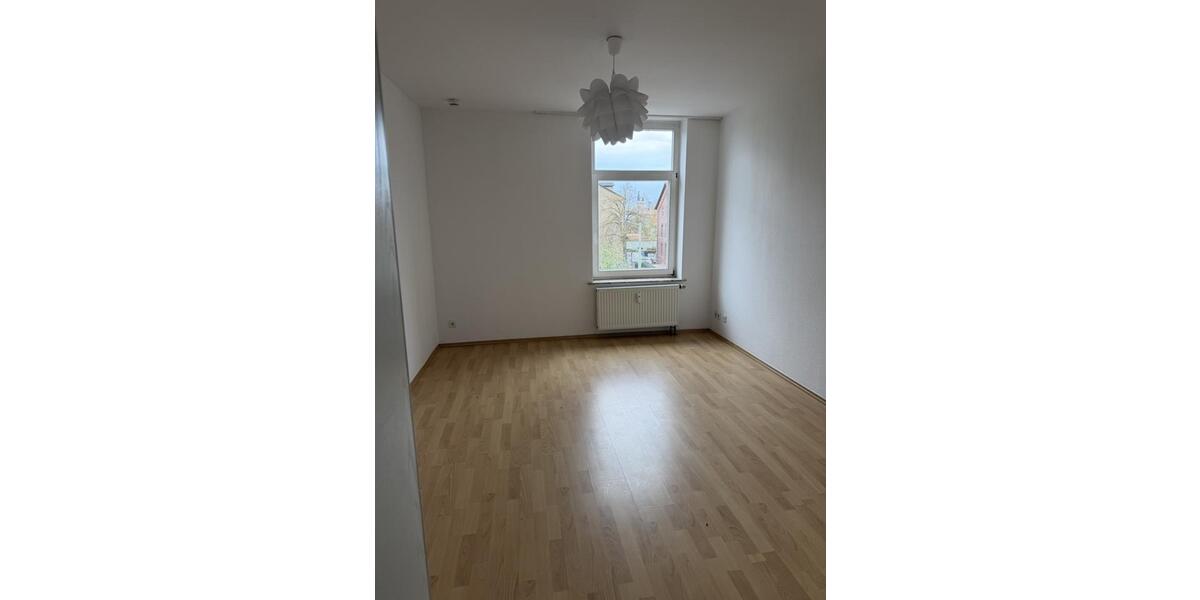 Etagenwohnung Nordhausen - 3 Zimmer, 89 m&sup2;, 700&euro; | Angebot:26365476