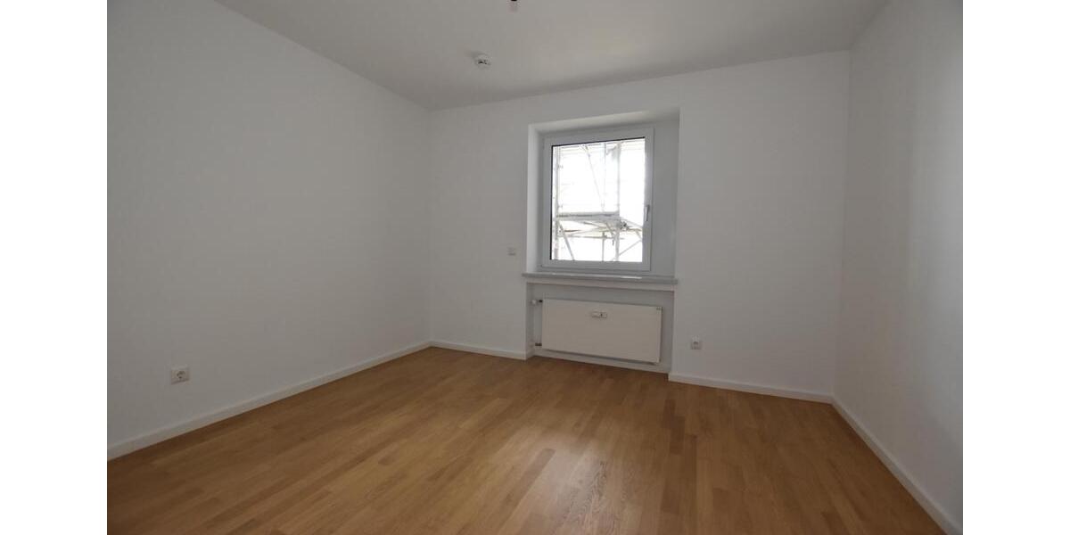Etagenwohnung München Hadern - 3 Zimmer, 81 m&sup2;, 1.955&euro; | Angebot:26557771