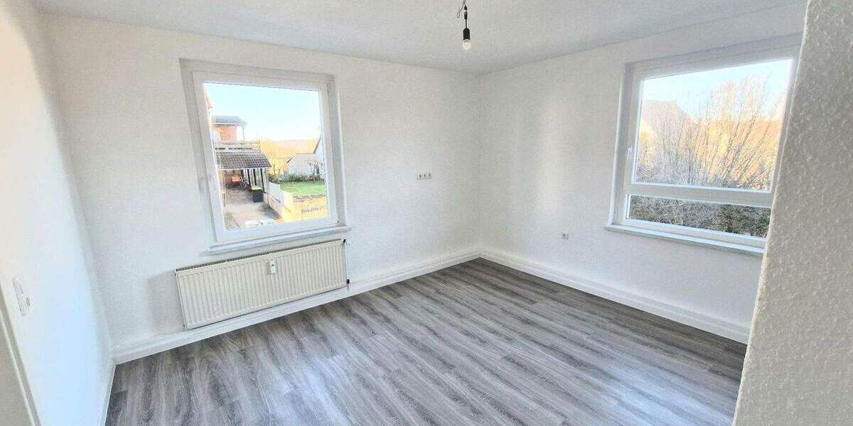 Etagenwohnung Deensen - 2 Zimmer, 63 m&sup2;, 295&euro; | Angebot:24891695