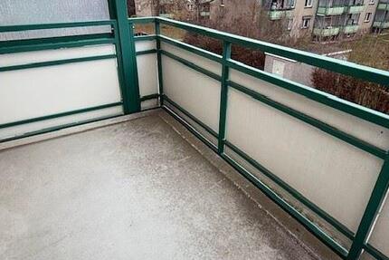 Wohnung Bad Lauchstädt - 3 Zimmer, 57 m&sup2;, 350&euro; | Angebot:23855093