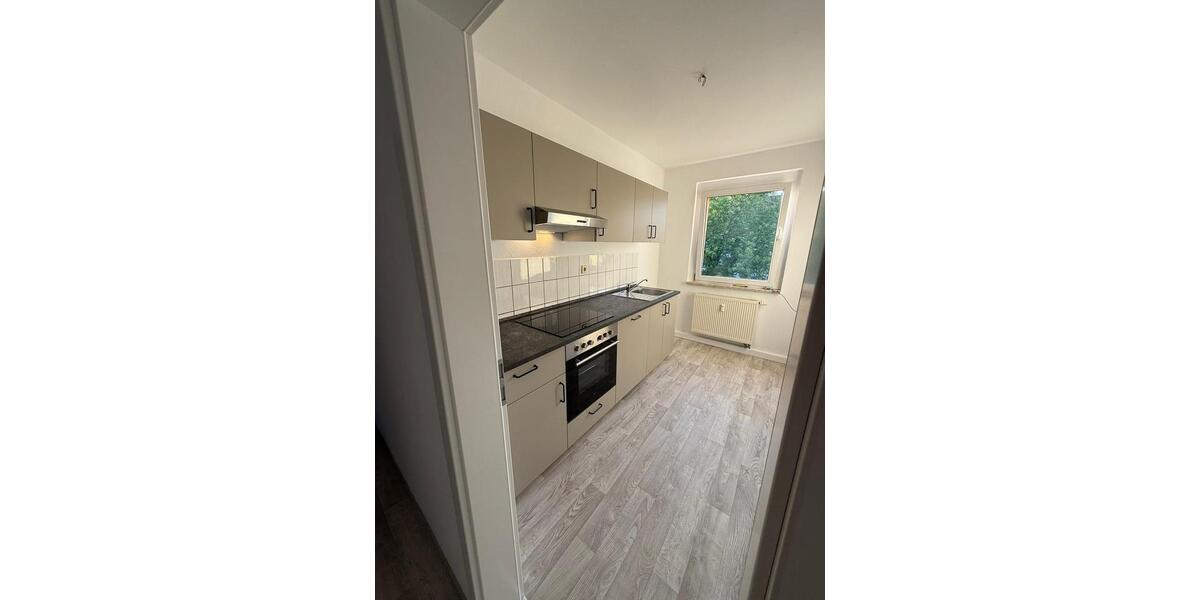 Etagenwohnung Leisnig - 4 Zimmer, 80 m&sup2;, 408&euro; | Angebot:26507104