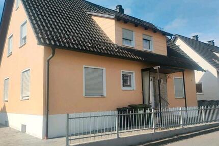 Wohnung Wackersdorf - 3 Zimmer, 75 m&sup2;, 750&euro; | Angebot:26427259