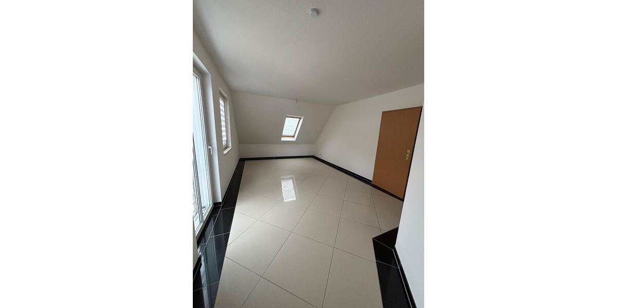 Dachgeschoßwohnung Bernburg (Saale) - 2 Zimmer, 49 m&sup2;, 575&euro; | Angebot:24805943