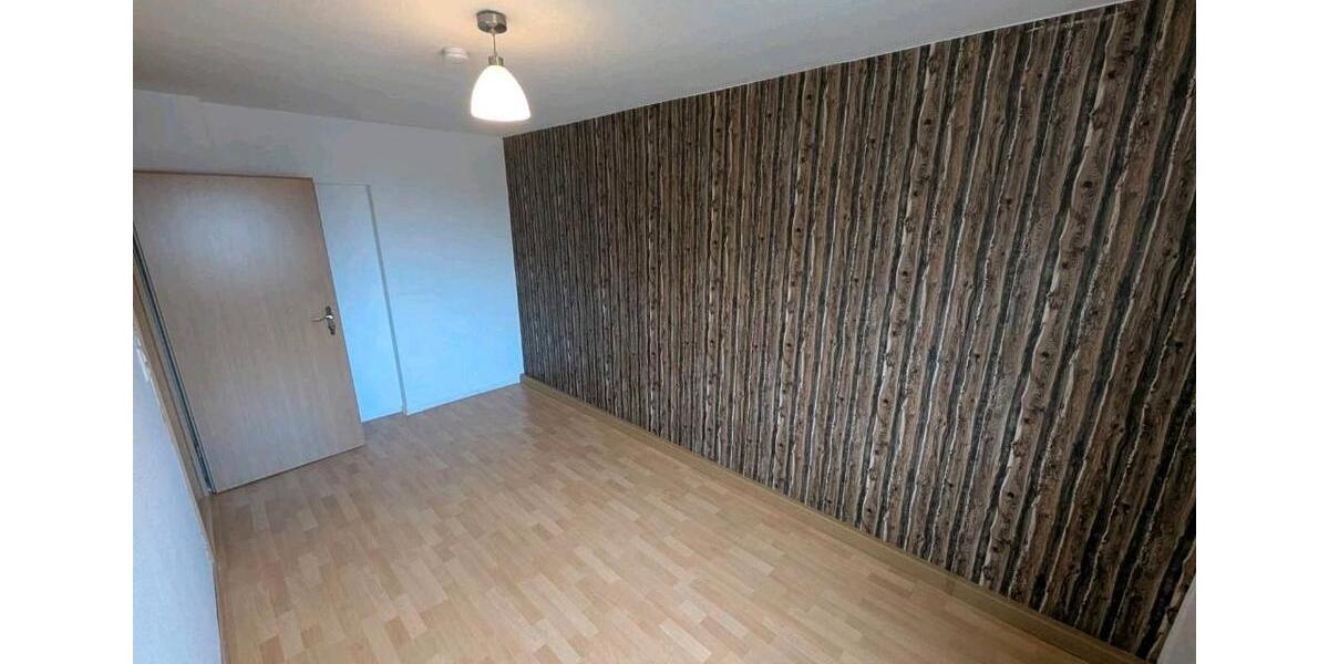 Etagenwohnung Geisa - 3 Zimmer, 68 m&sup2;, 400&euro; | Angebot:26121473
