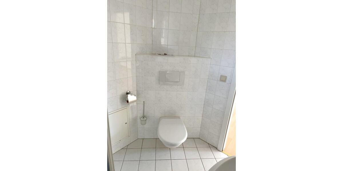 Etagenwohnung Löbau - 1 Zimmer, 32 m&sup2;, 210&euro; | Angebot:26662904