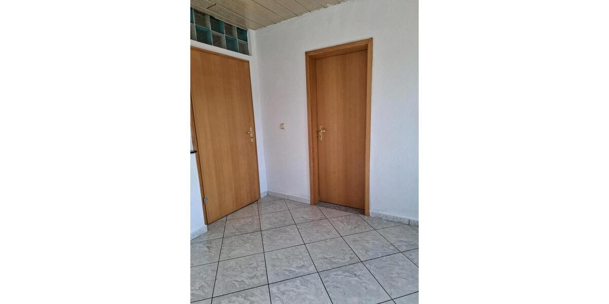 Etagenwohnung Tuttlingen - 3 Zimmer, 70 m&sup2;, 650&euro; | Angebot:26006372