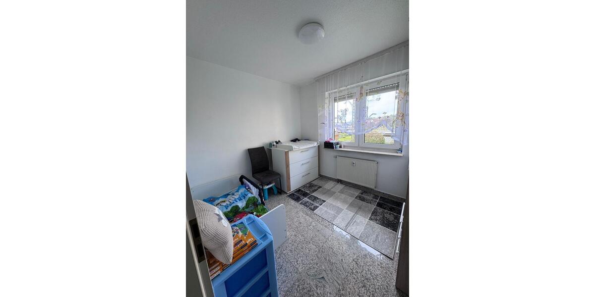 Etagenwohnung Rotenburg an der Fulda - 4 Zimmer, 98 m&sup2;, 780&euro; | Angebot:26501753