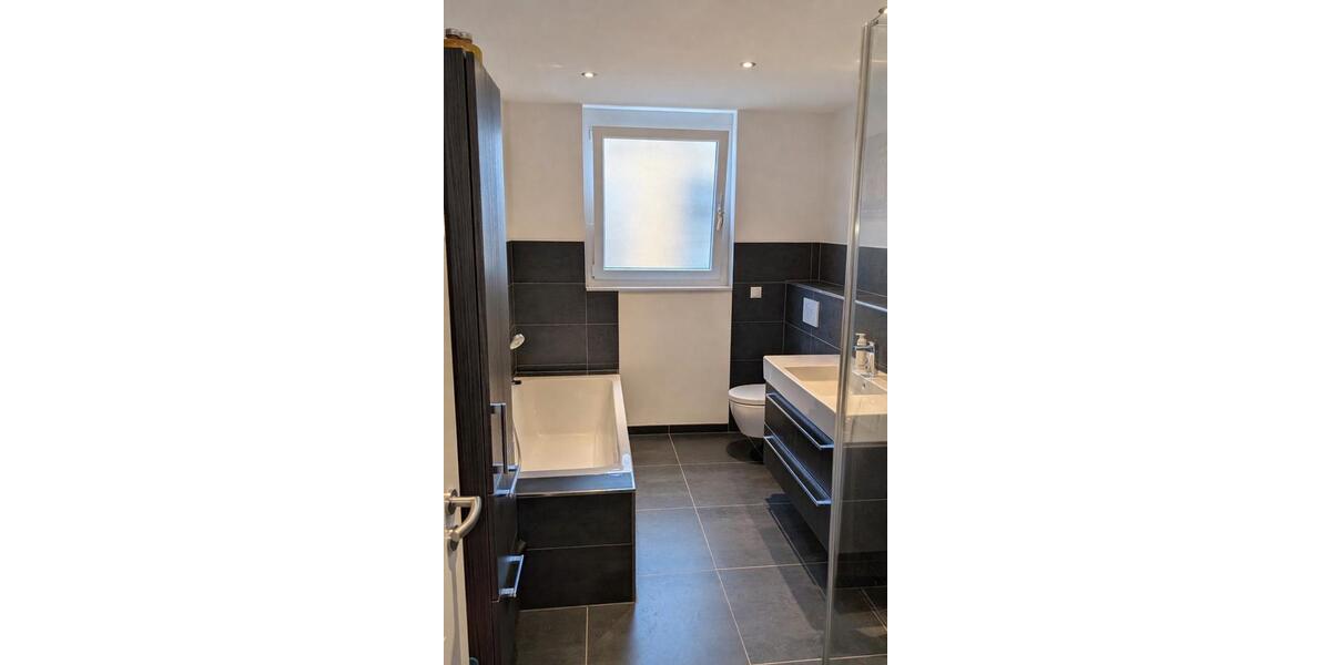 Etagenwohnung Ludwigshafen am Rhein Ludwigshafen-Oggersheim - 4 Zimmer, 117 m&sup2;, 1.290&euro; | Angebot:25053135