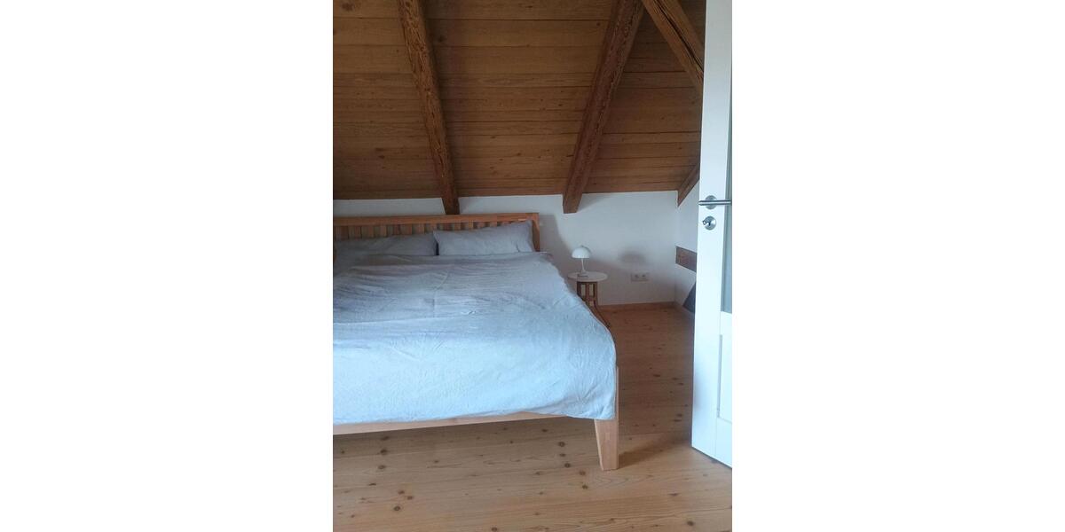Dachgeschoßwohnung Hutthurm - 2 Zimmer, 82 m&sup2;, 600&euro; | Angebot:26602902