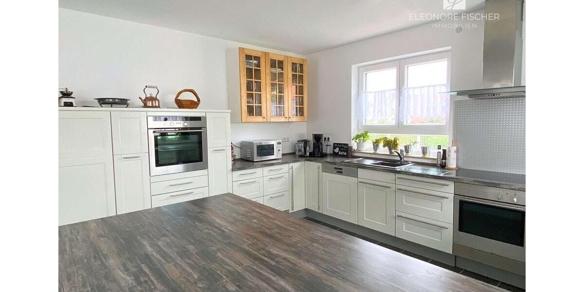 Neuwertiges Einfamilienhaus mit moderner Raumaufteilung und großer Einbauküche 5 zimmer