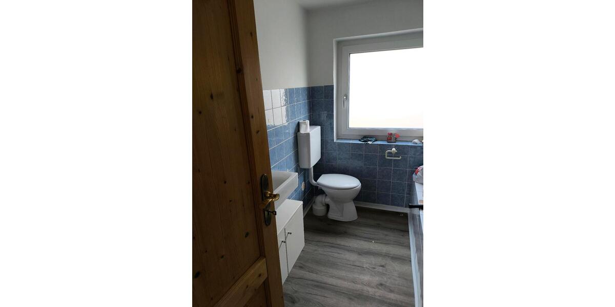 Erdgeschoßwohnung Hemau - 3 Zimmer, 76 m&sup2;, 850&euro; | Angebot:25934651