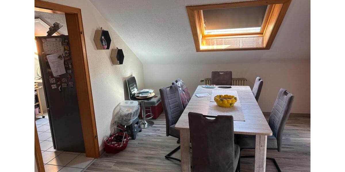 Dachgeschoßwohnung Bergneustadt - 3 Zimmer, 72 m&sup2;, 600&euro; | Angebot:26478513