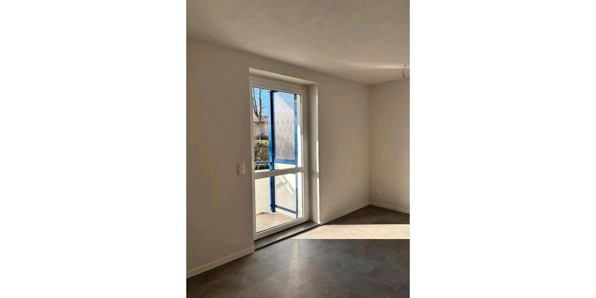 Erdgeschoßwohnung Bad Elster - 2 Zimmer, 60 m&sup2;, 390&euro; | Angebot:25369425
