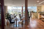 Könnte dies bald Ihr wunderschönes Café mit Außenbereich nahe der Fußgängerzone sein? zimmer